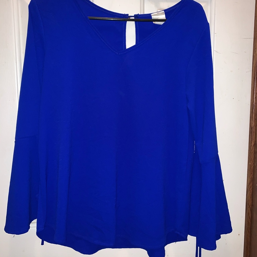 Lodys blue long sleeve V-neck Tunic blouse small